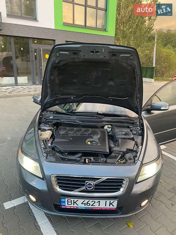 Универсал Volvo V50 2008 в Вараше фото 13 Универсал Volvo V50 2008 в Вараше
