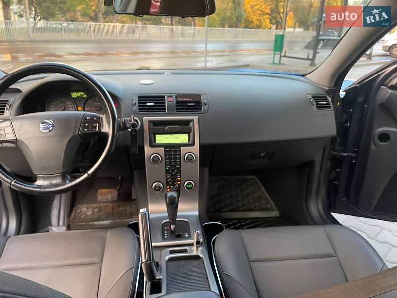 Универсал Volvo V50 2008 в Вараше фото 26 Универсал Volvo V50 2008 в Вараше