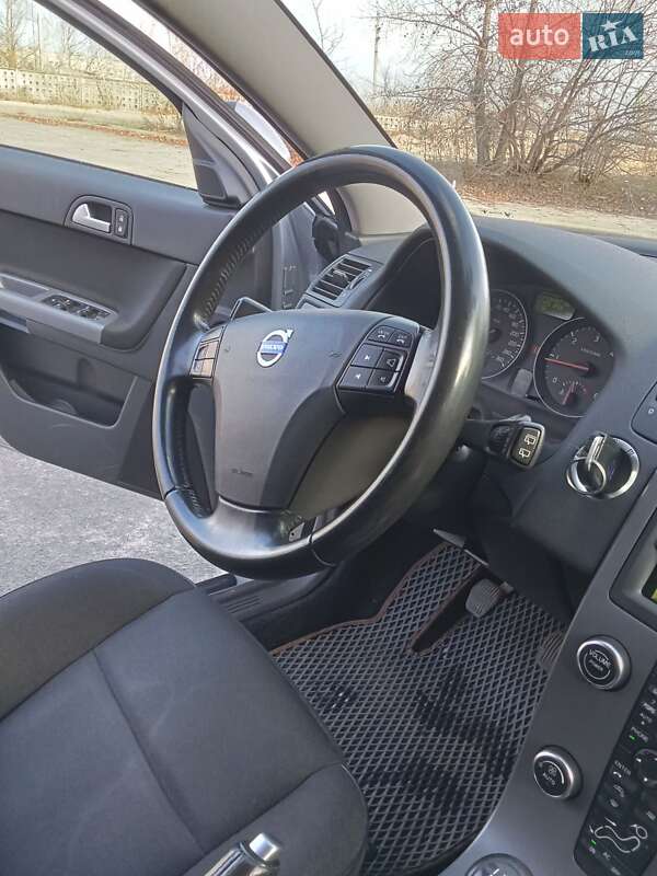 Универсал Volvo V50 2009 в Кременчуге