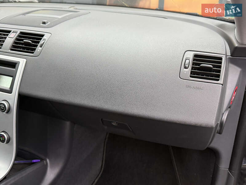 Универсал Volvo V50 2010 в Стрые фото 19 Универсал Volvo V50 2010 в Стрые