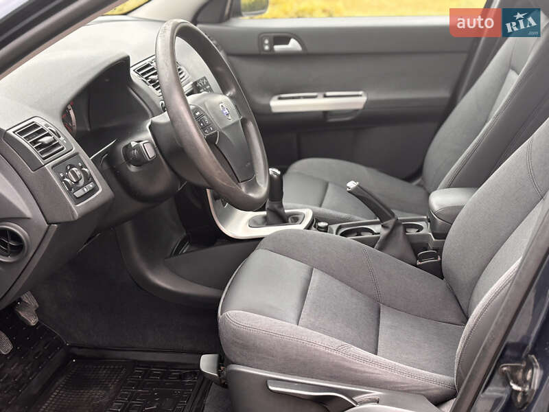 Универсал Volvo V50 2005 в Тернополе