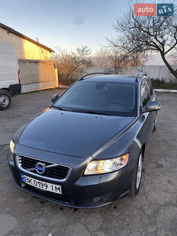 Універсал Volvo V50 2011 в Рівному