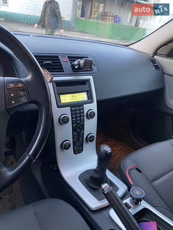 Універсал Volvo V50 2011 в Рівному