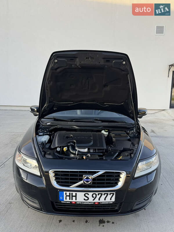 Універсал Volvo V50 2008 в Луцьку