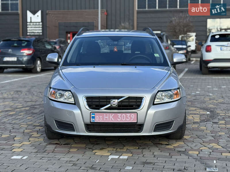 Універсал Volvo V50 2010 в Луцьку
