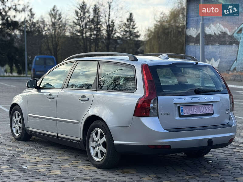 Універсал Volvo V50 2010 в Луцьку