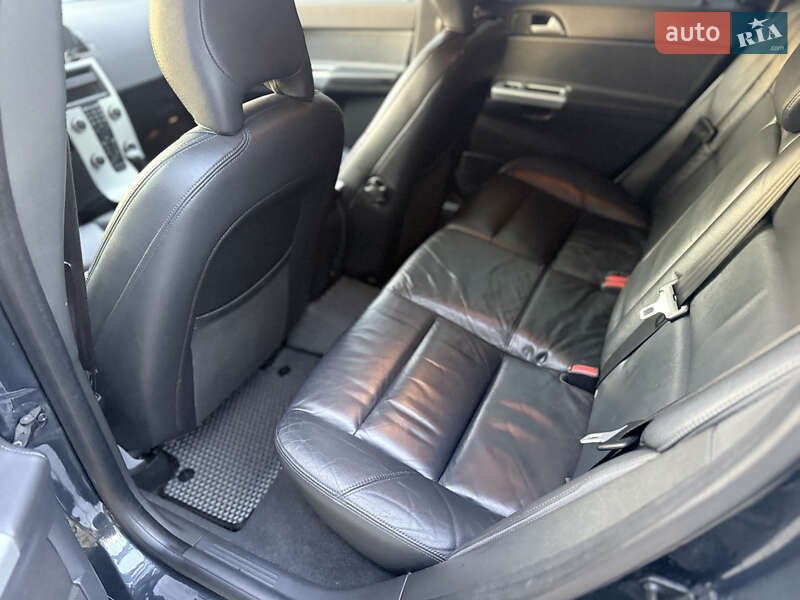 Универсал Volvo V50 2010 в Киеве