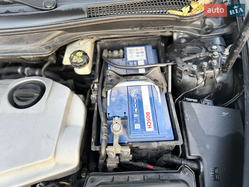 Универсал Volvo V50 2010 в Киеве