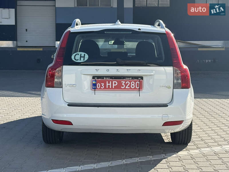 Универсал Volvo V50 2012 в Ровно