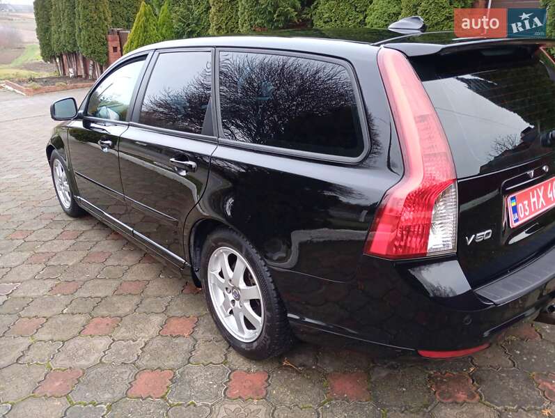 Універсал Volvo V50 2010 в Рівному