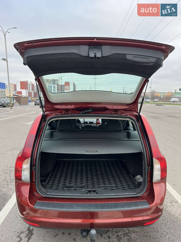 Универсал Volvo V50 2008 в Луцке фото 5 Универсал Volvo V50 2008 в Луцке