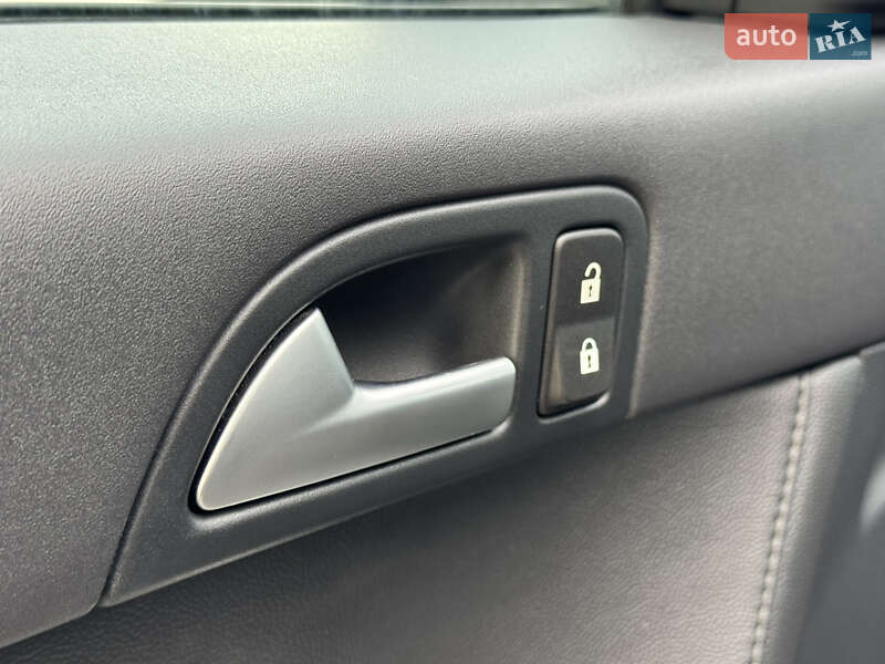 Универсал Volvo V50 2012 в Стрые фото 42 Универсал Volvo V50 2012 в Стрые