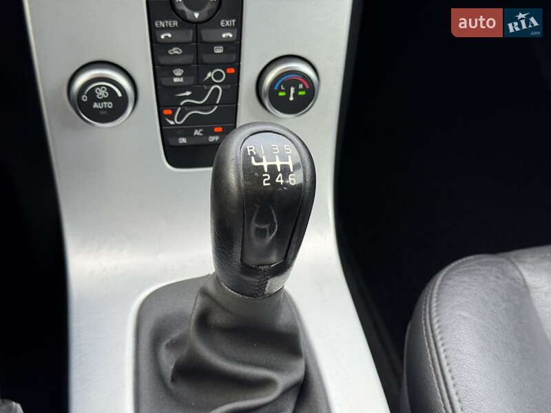 Универсал Volvo V50 2012 в Стрые фото 58 Универсал Volvo V50 2012 в Стрые