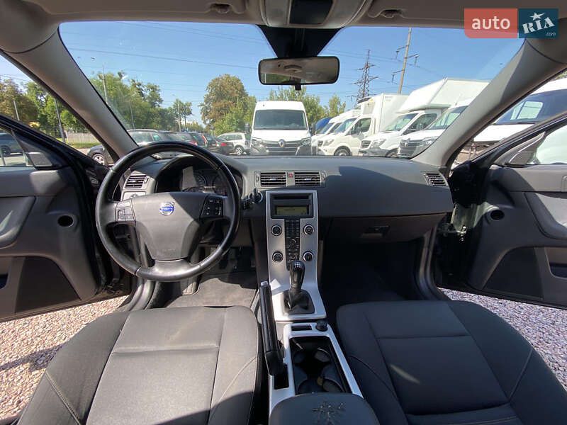 Универсал Volvo V50 2012 в Ровно