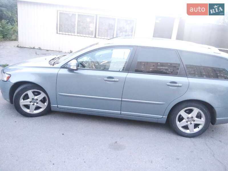 Универсал Volvo V50 2011 в Кривом Роге