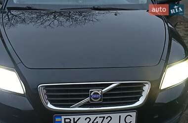 Універсал Volvo V50 2008 в Бродах