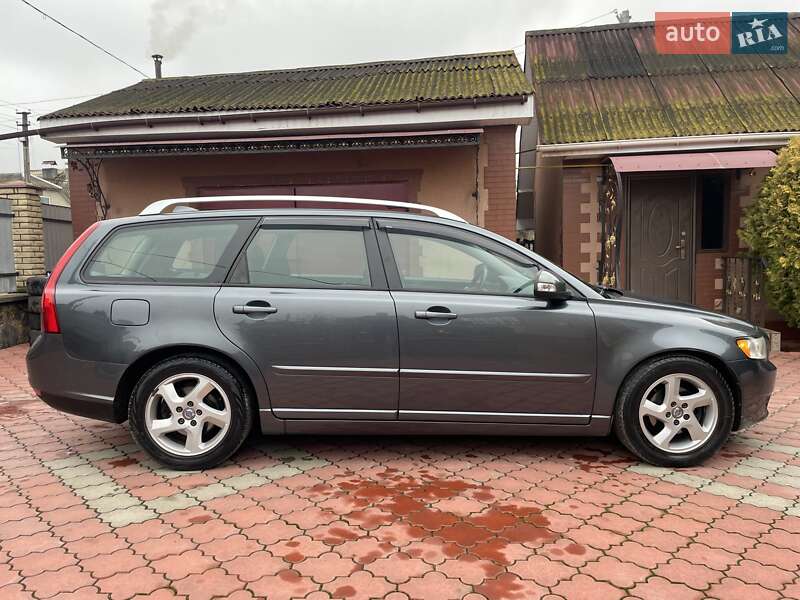 Универсал Volvo V50 2010 в Киеве фото 6 Универсал Volvo V50 2010 в Киеве