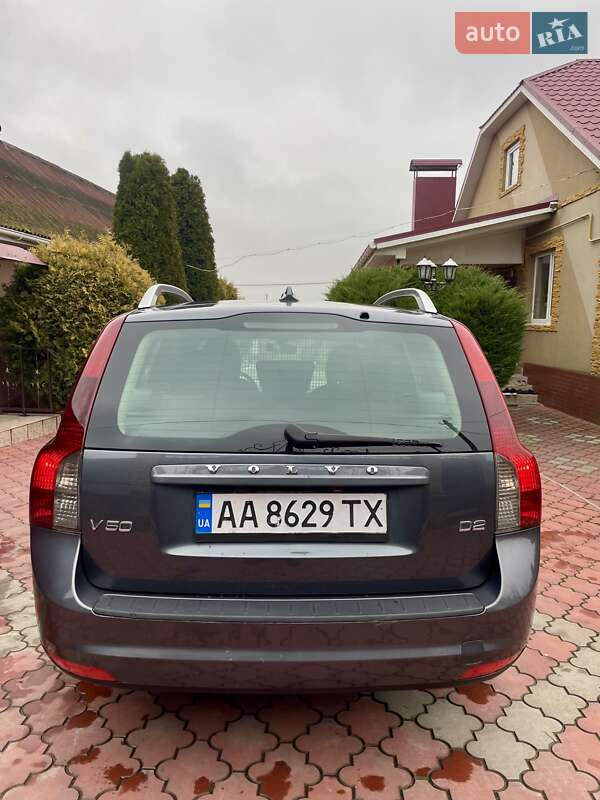 Универсал Volvo V50 2010 в Киеве фото 7 Универсал Volvo V50 2010 в Киеве