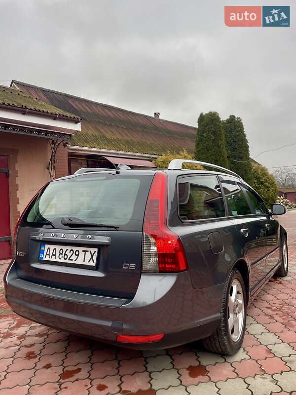 Универсал Volvo V50 2010 в Киеве фото 8 Универсал Volvo V50 2010 в Киеве