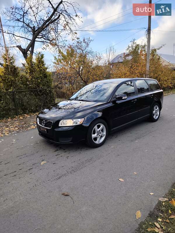 Универсал Volvo V50 2011 в Луцке