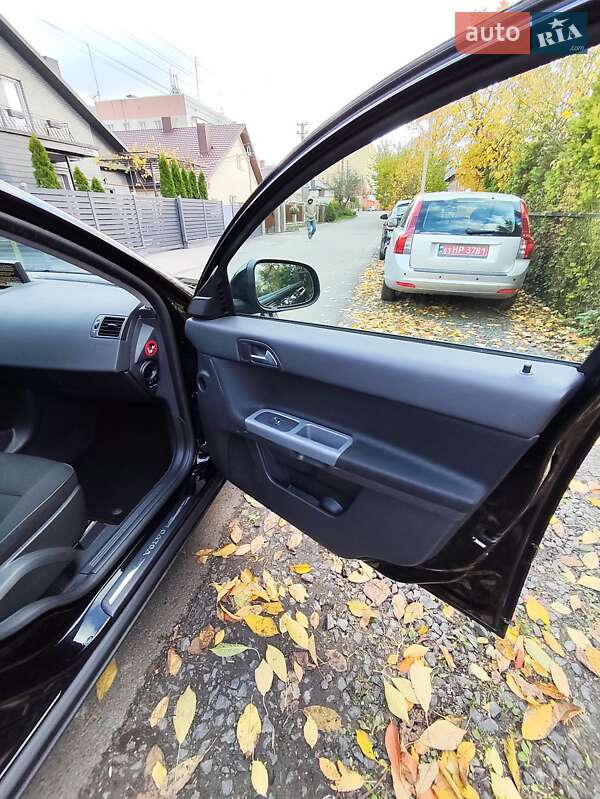 Универсал Volvo V50 2011 в Луцке