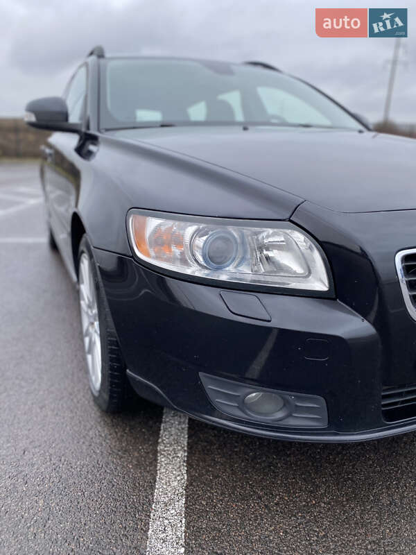 Универсал Volvo V50 2010 в Ровно
