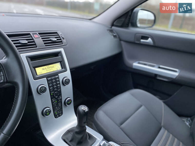 Универсал Volvo V50 2010 в Ровно