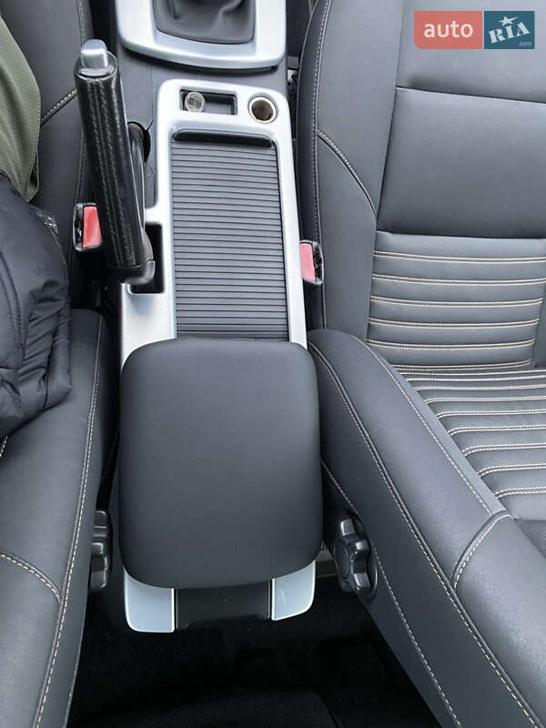 Универсал Volvo V50 2010 в Ровно