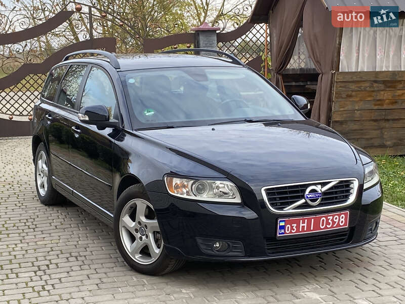 Универсал Volvo V50 2010 в Луцке
