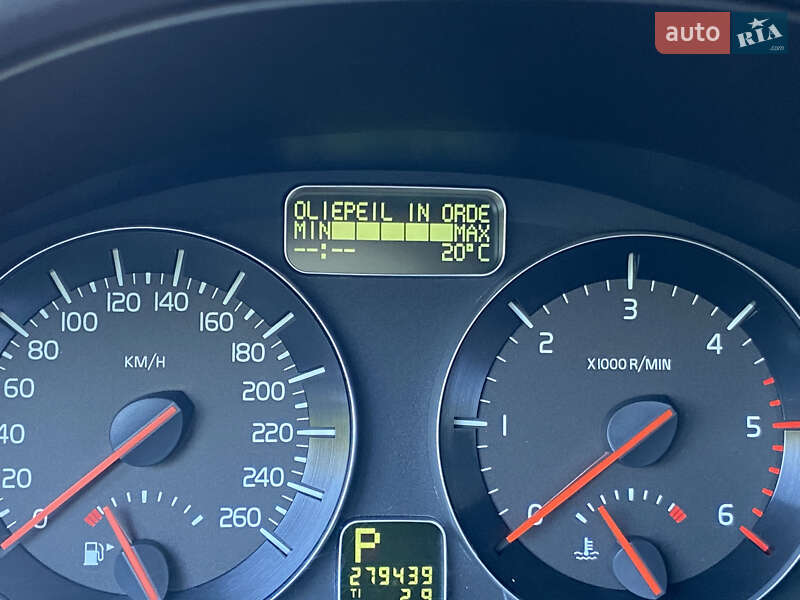 Универсал Volvo V50 2010 в Луцке