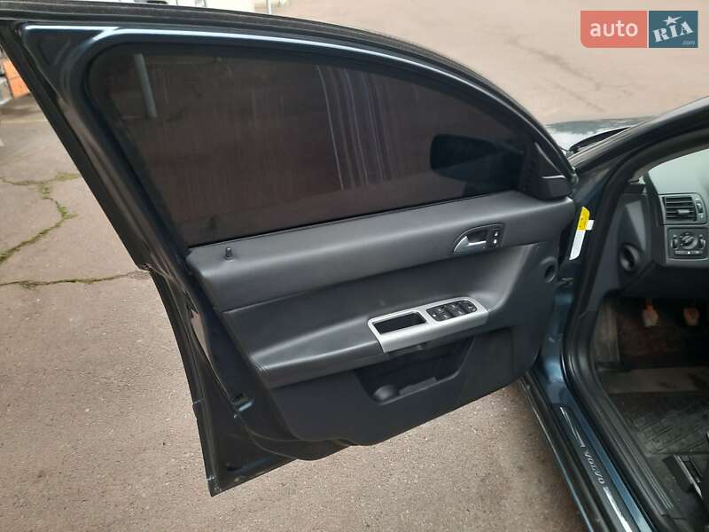 Универсал Volvo V50 2005 в Каменец-Подольском фото 10 Универсал Volvo V50 2005 в Каменец-Подольском