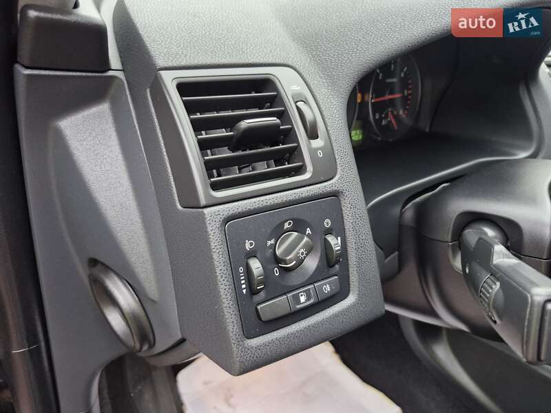 Универсал Volvo V50 2012 в Ровно фото 20 Универсал Volvo V50 2012 в Ровно