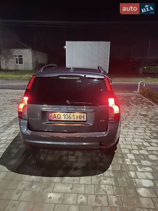 Универсал Volvo V50 2009 в Виноградове фото 4 Универсал Volvo V50 2009 в Виноградове