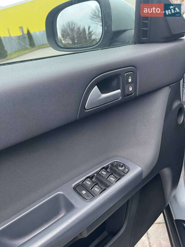 Универсал Volvo V50 2008 в Львове