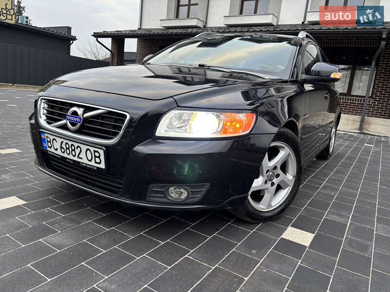 Универсал Volvo V50 2012 в Львове