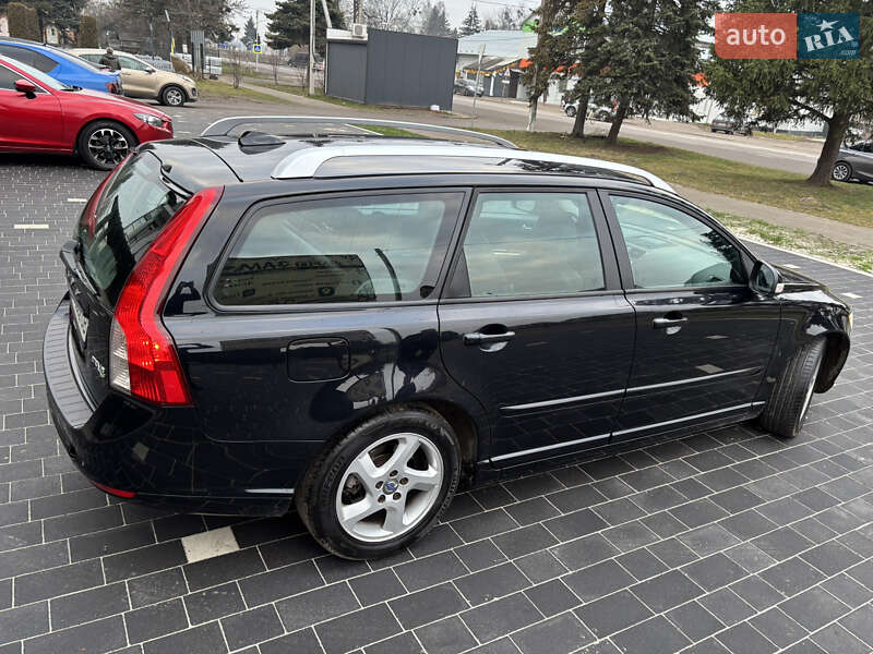 Универсал Volvo V50 2012 в Львове