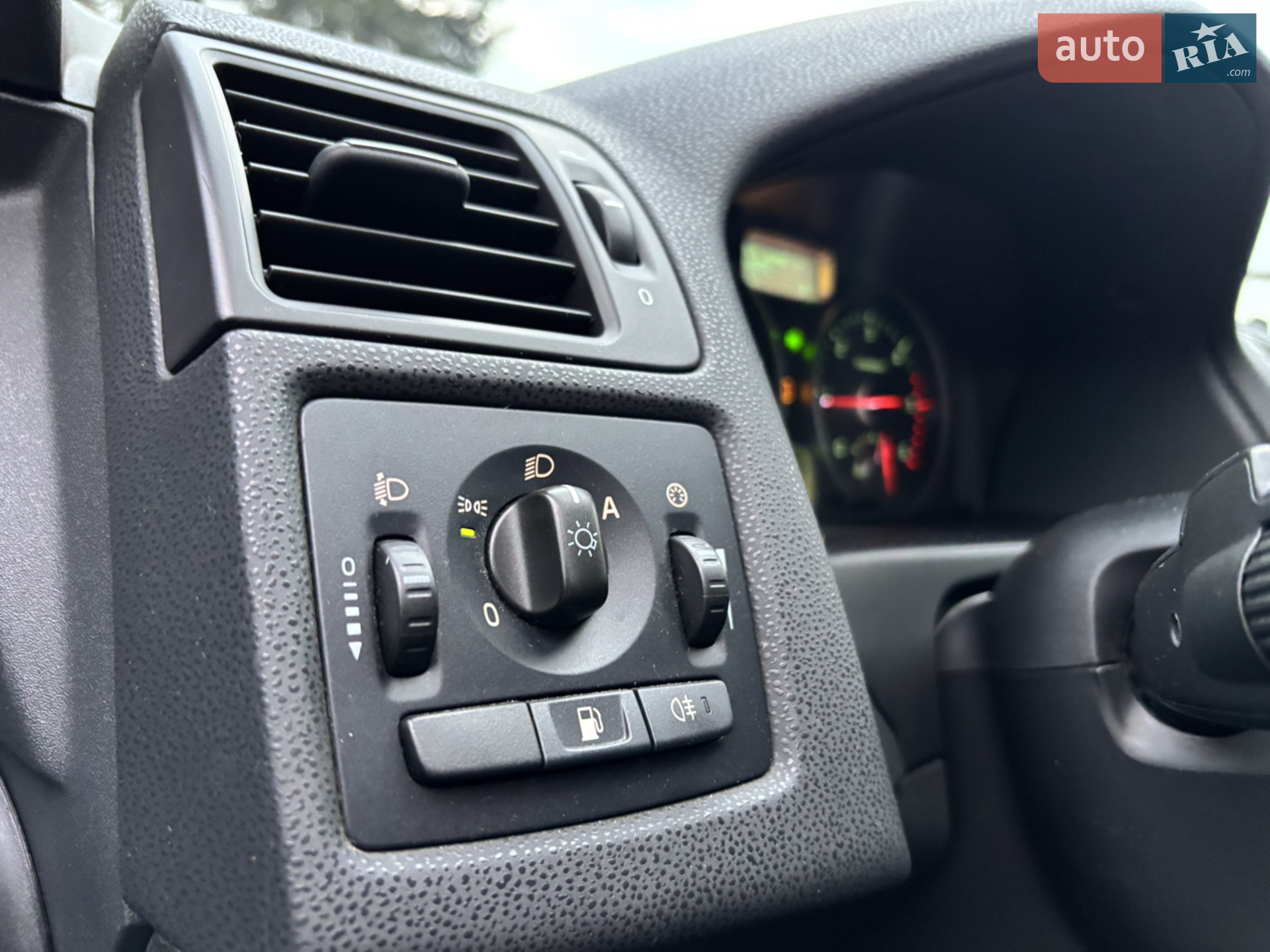 2012 Volvo V50 - мініатюра 39