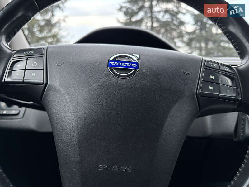 Универсал Volvo V50 2012 в Львове