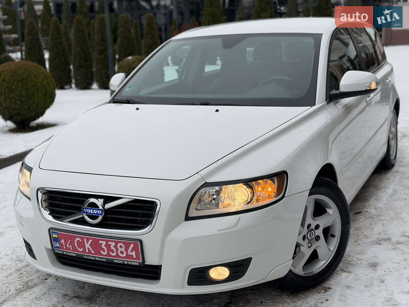 Універсал Volvo V50 2011 в Стрию