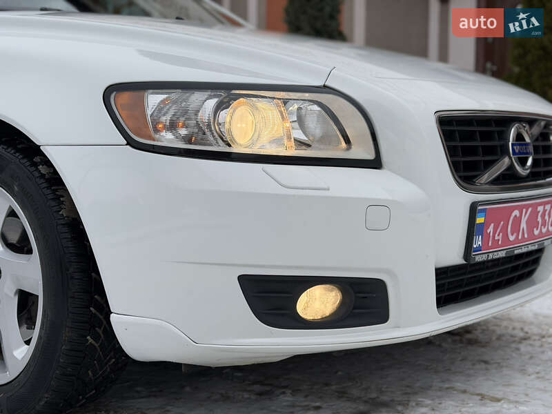 Універсал Volvo V50 2011 в Стрию