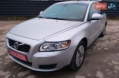 Универсал Volvo V50 2010 в Тернополе