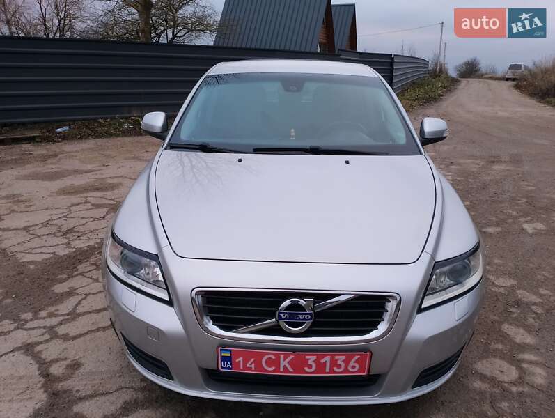 Універсал Volvo V50 2010 в Тернополі фото 3 Універсал Volvo V50 2010 в Тернополі