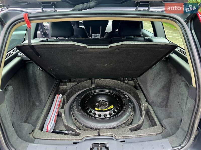 Универсал Volvo V50 2012 в Самборе