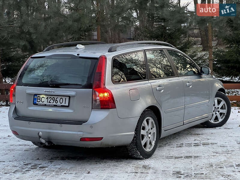 Универсал Volvo V50 2008 в Самборе