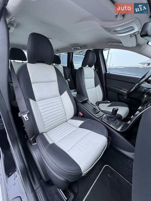 Универсал Volvo V50 2011 в Луцке