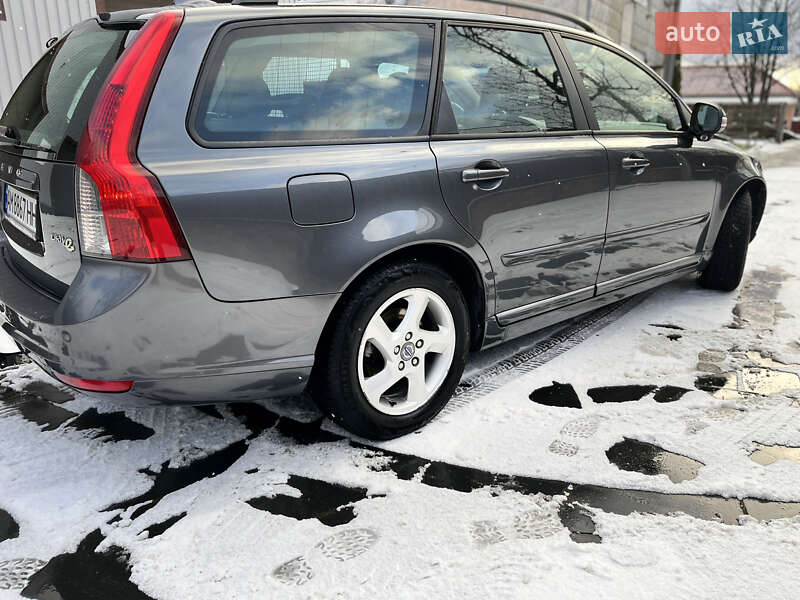 Универсал Volvo V50 2011 в Малине фото 21 Универсал Volvo V50 2011 в Малине
