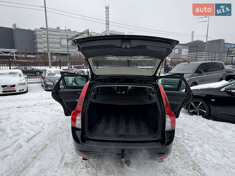 Универсал Volvo V50 2011 в Киеве фото 19 Универсал Volvo V50 2011 в Киеве