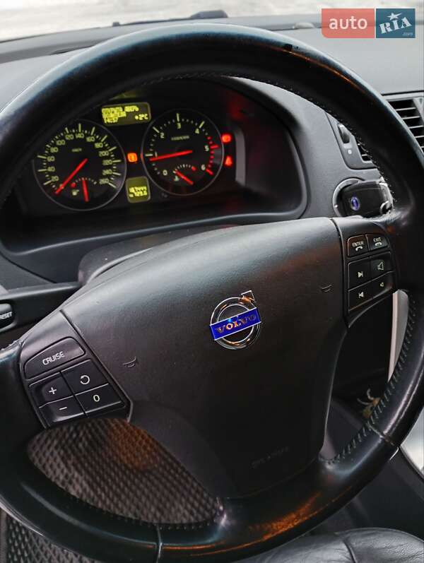 Універсал Volvo V50 2010 в Києві