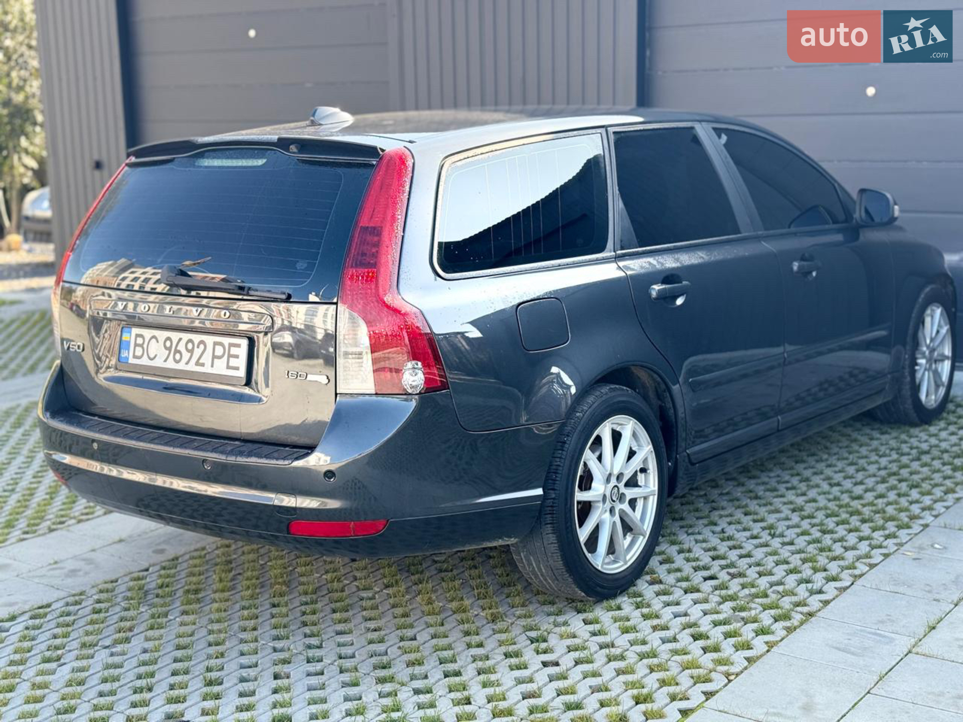 2010 Volvo V50 - мініатюра 9