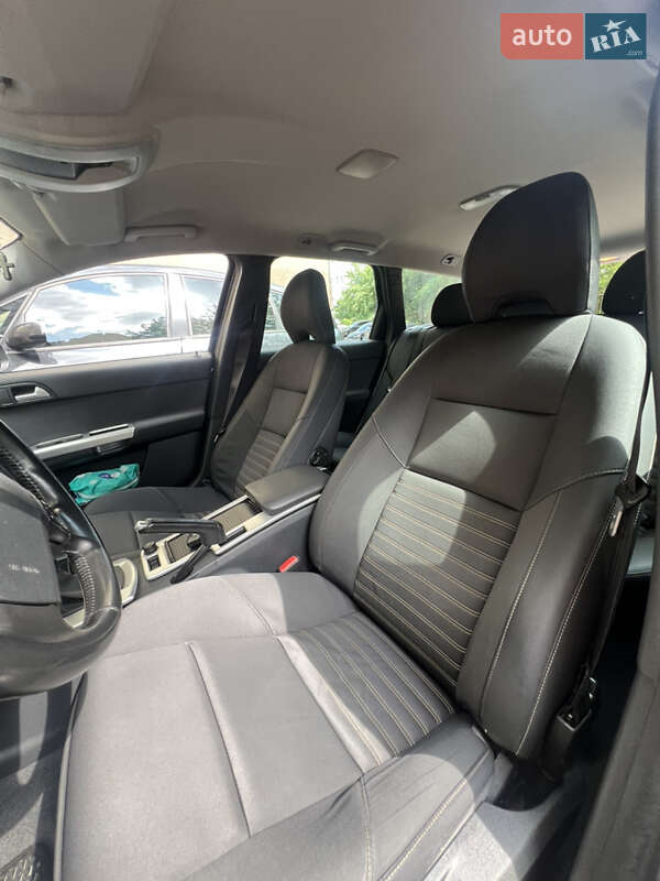 Універсал Volvo V50 2010 в Львові